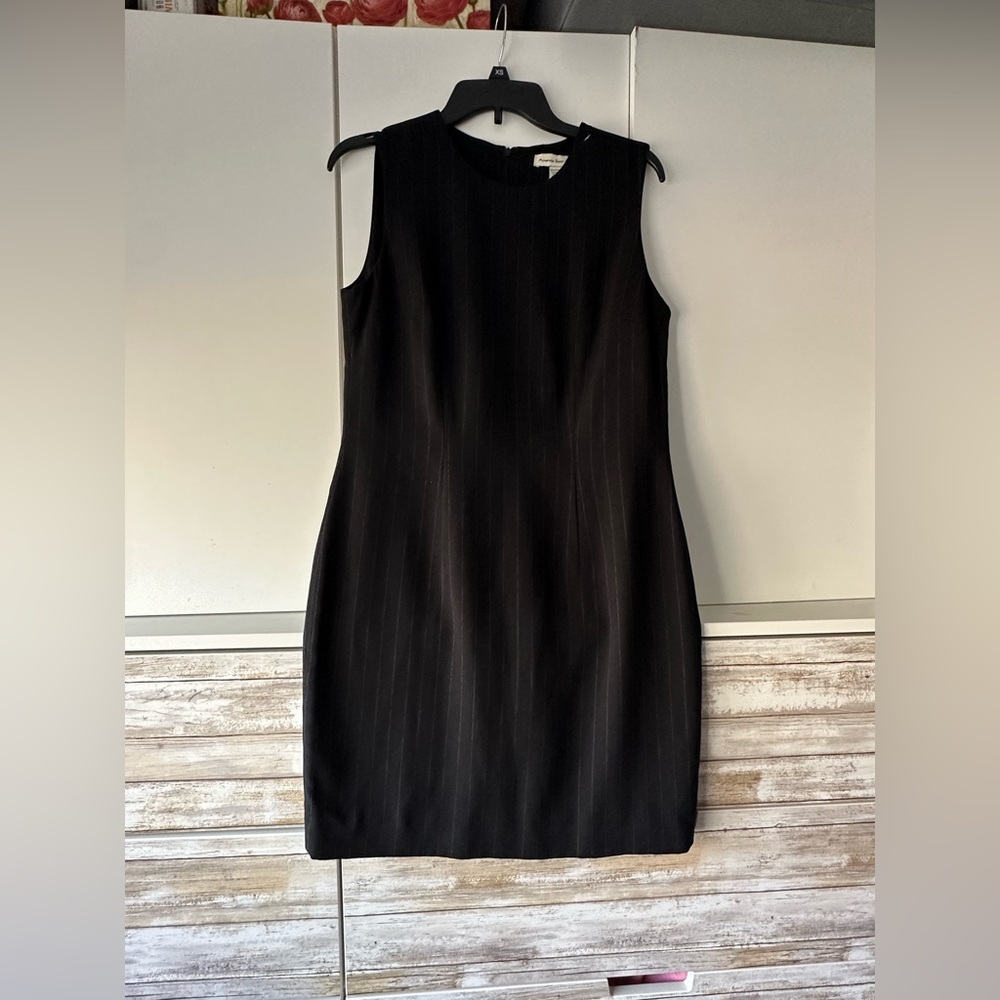 🖤 Amanda Smith Petite Black Pinstripe Sleeveless Sheath Dress 10P